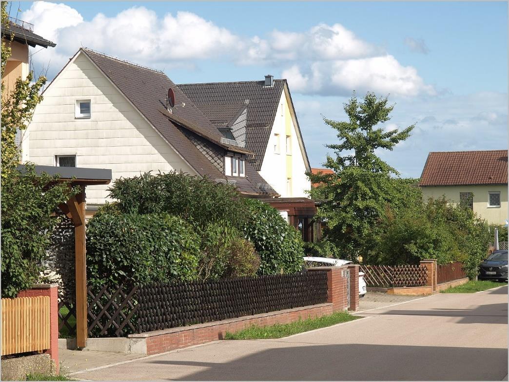 Wohn-/Geschäftshaus