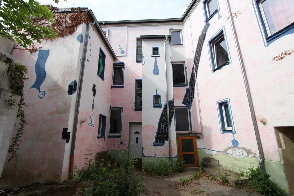 Mehrfamilienhaus