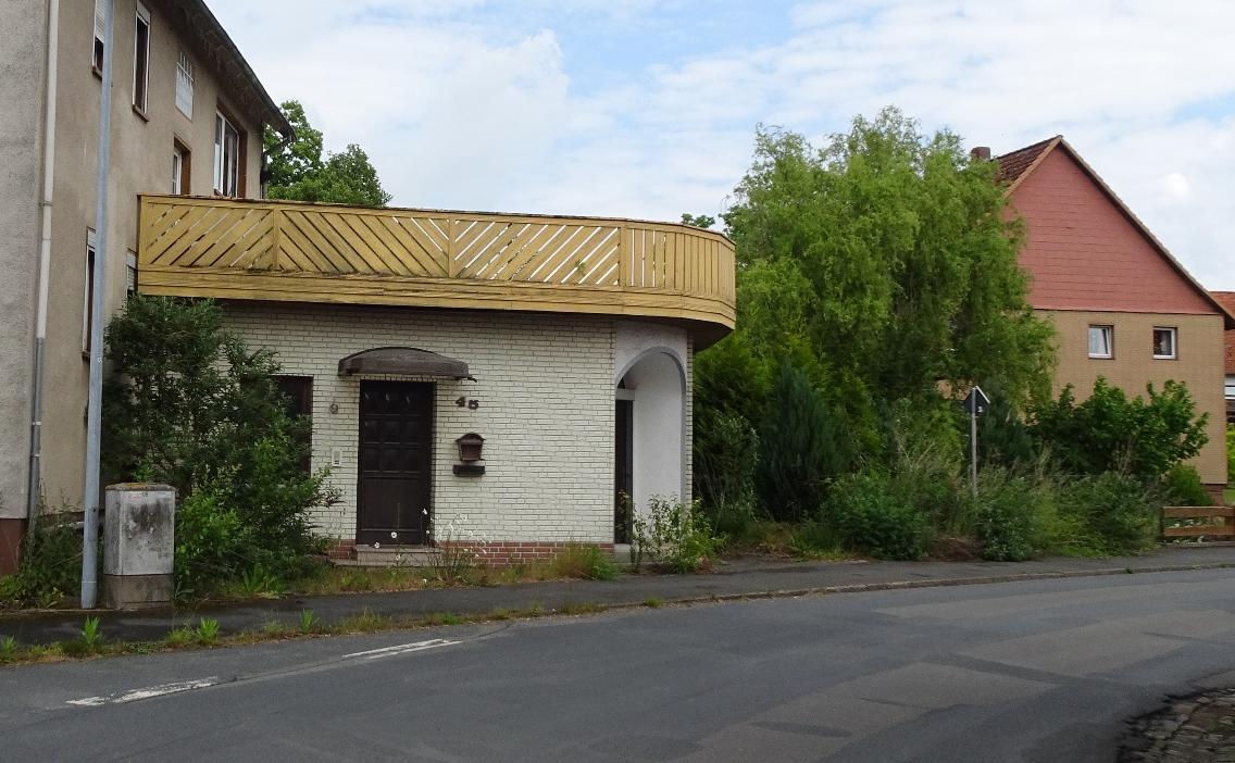 Wohn-/Geschäftshaus