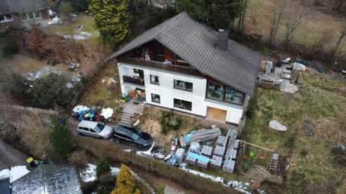 Einfamilienhaus, Garage, und Wintergarten