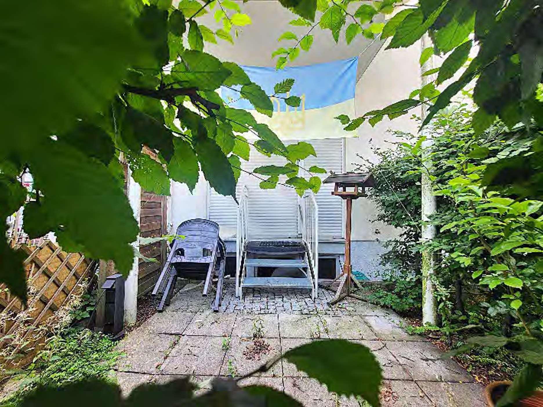 Eigentumswohnung (1 bis 2 Zimmer), Kfz-Stellplatz (Tiefgarage), Sonstiges