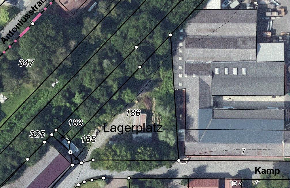 gewerblich genutztes Grundstück, Lagerplatz