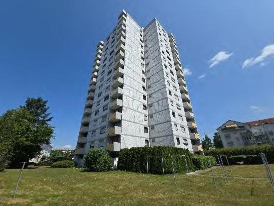 Eigentumswohnung (3 bis 4 Zimmer), Kfz-Stellplatz