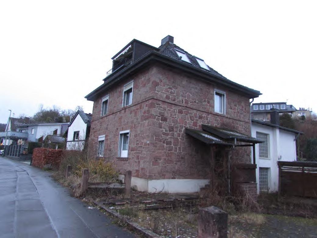 Zweifamilienhaus, Kfz-Stellplatz, Garage
