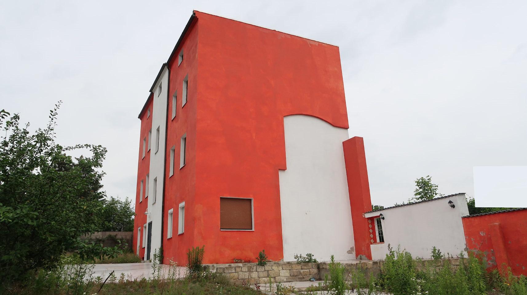 Mehrfamilienhaus