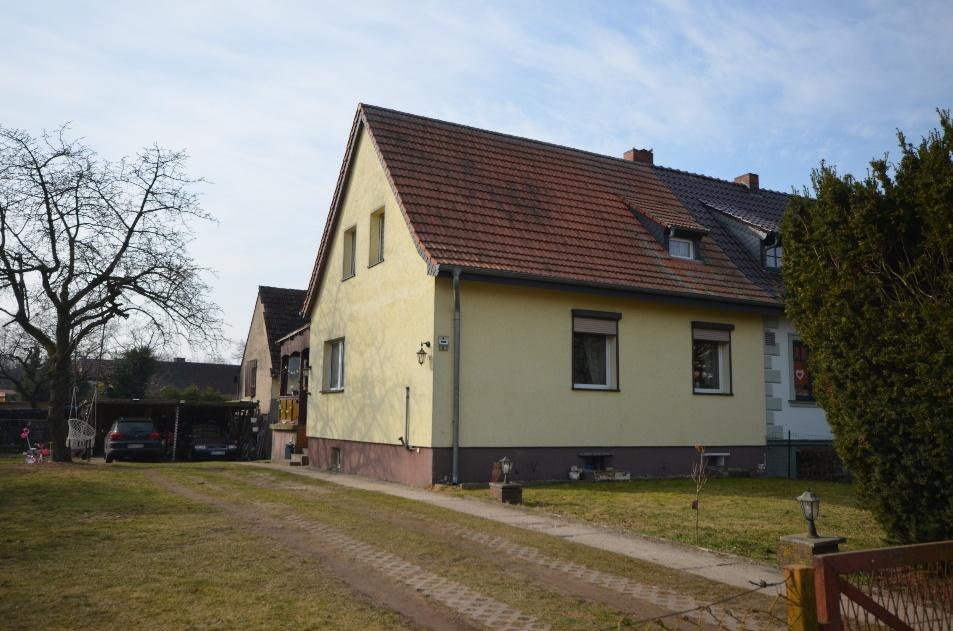 Doppelhaushälfte