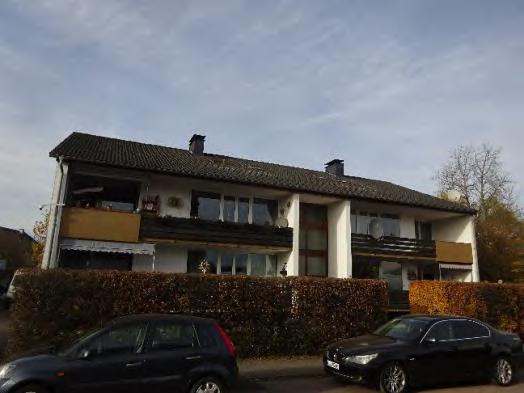 Mehrfamilienhaus, Garage