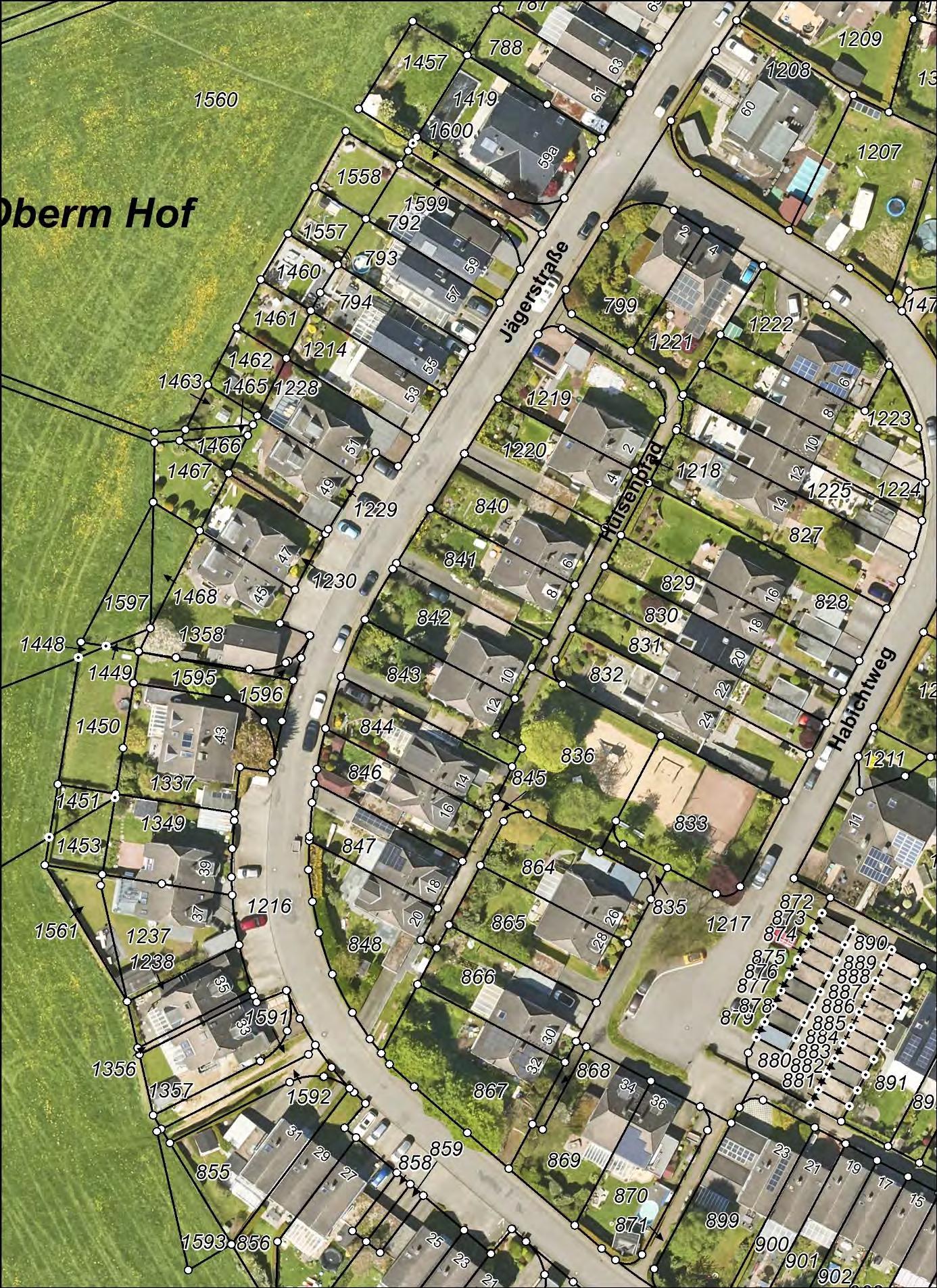 Garage, Einfamilienhaus, Doppelhaushälfte, versteigert wird nur ein 6/10 - Anteil!