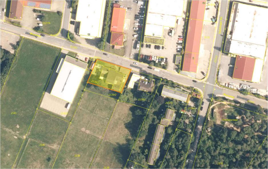 Garage, Einfamilienhaus mit Einliegerwohnung