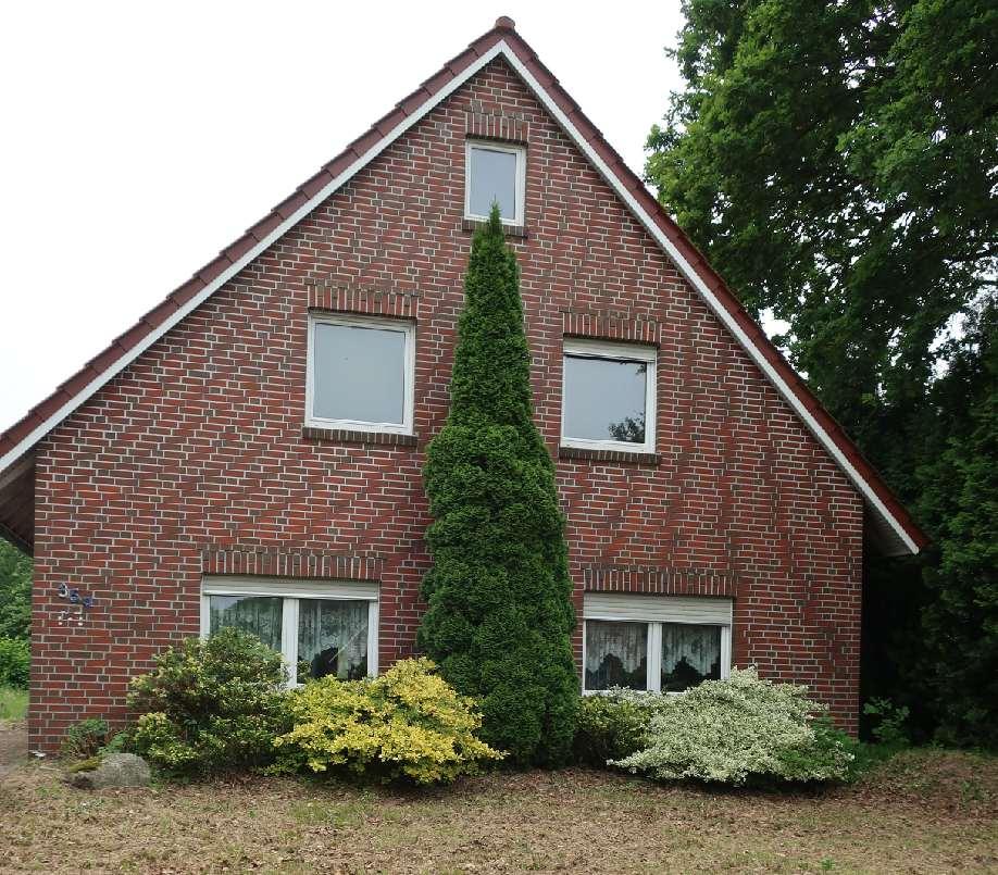 Einfamilienhaus, Einfamilienhaus, Grünland