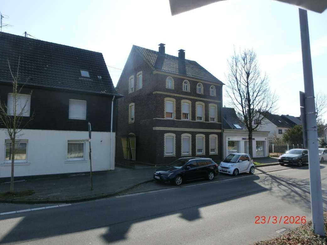 Mehrfamilienhaus