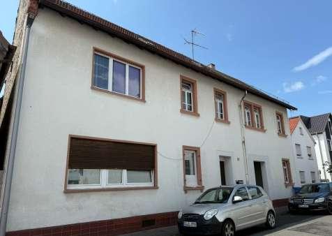 Mehrfamilienhaus
