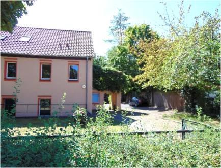 Wohn- und Geschäftshaus