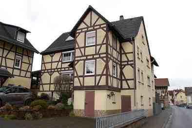 Einfamilienhaus, Mehrfamilienhaus, Sonstiges, Gewerberaum im UG (z. B. Laden, Büro, ...)