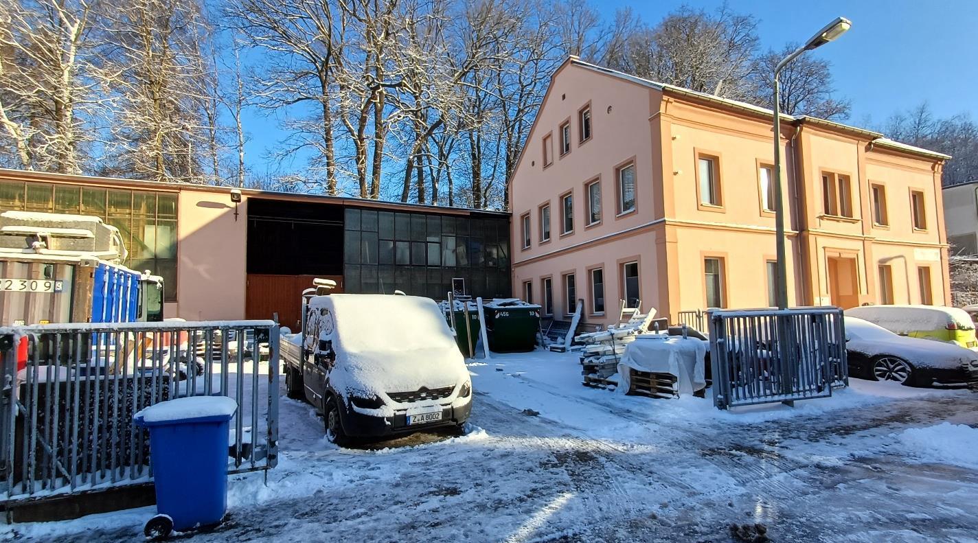 Wohn-/Geschäftshaus