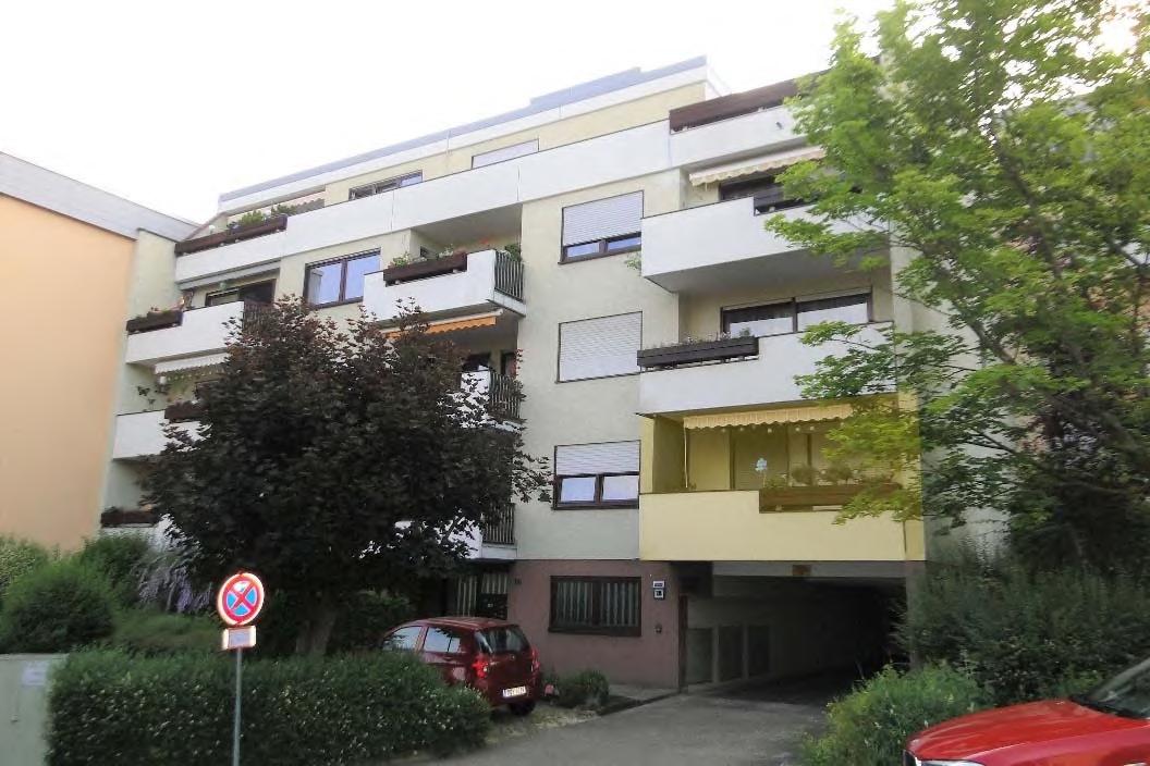 Eigentumswohnung (3 Zimmer) und Garage