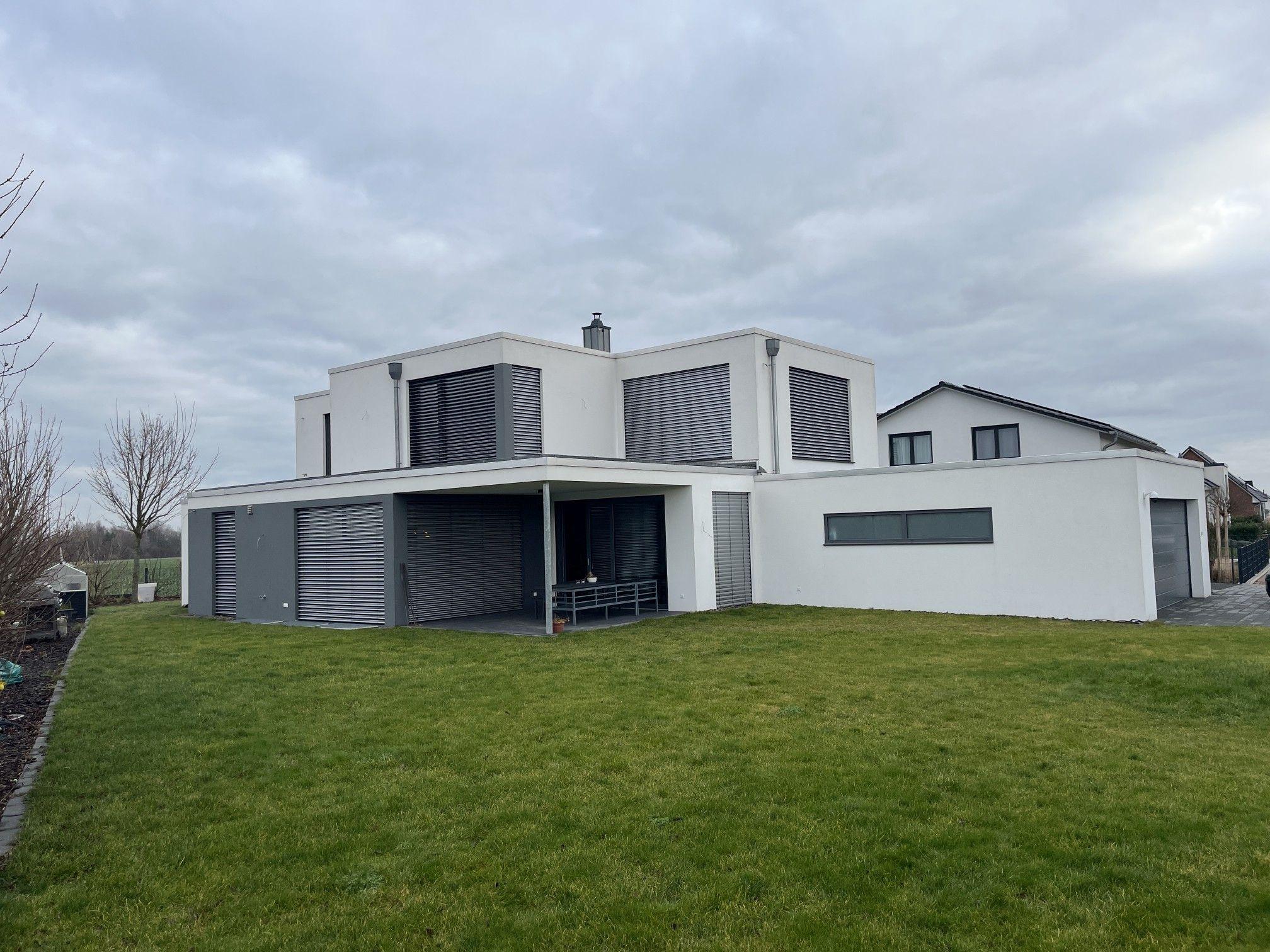 Einfamilienhaus und Zweifamilienhaus