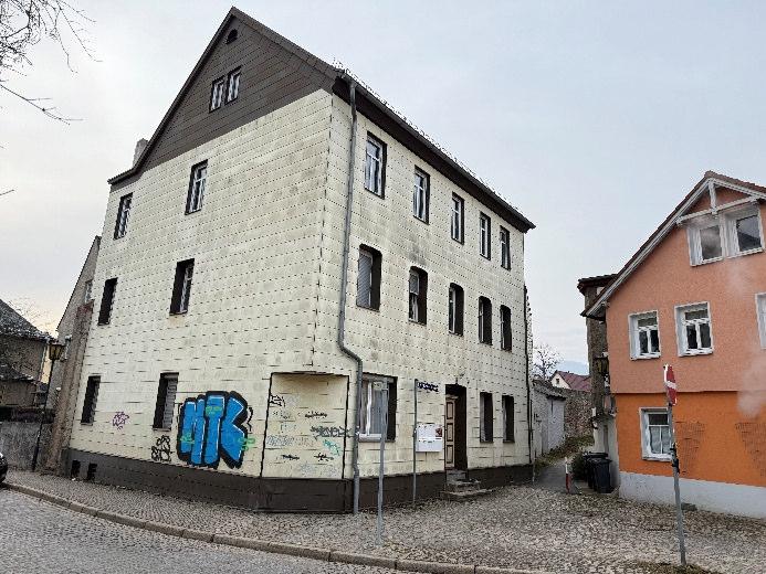 Mehrfamilienhaus