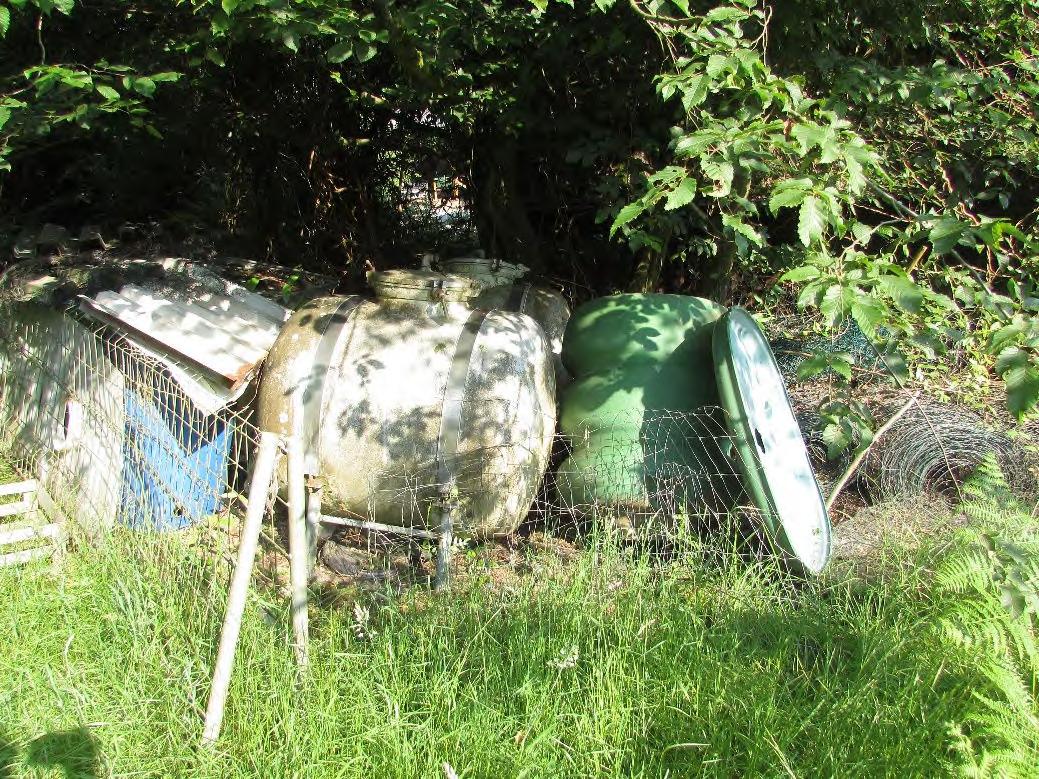 land- und forstwirtschaftlich genutztes Grundstück, gewerblich genutztes Grundstück, Garage, Einfamilienhaus