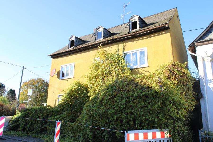 Einfamilienhaus, Wohn-/Geschäftshaus