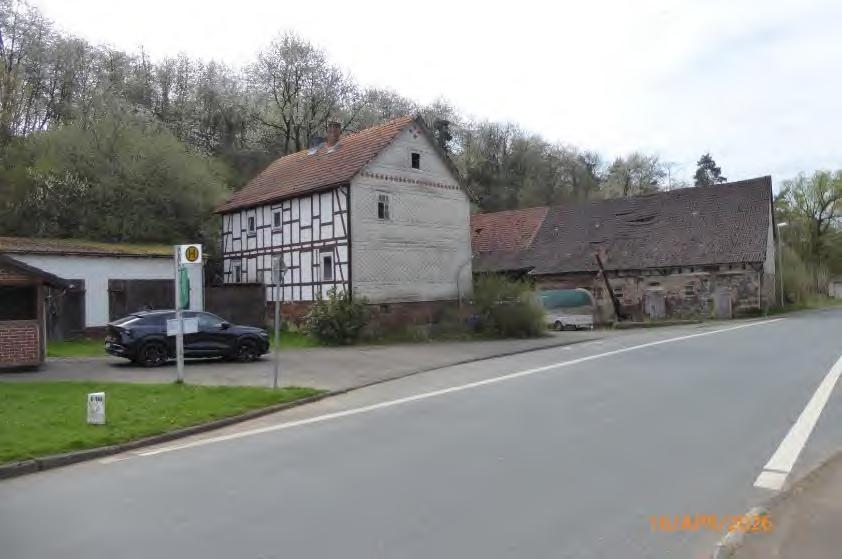 Einfamilienhaus, land- und forstwirtschaftlich genutztes Grundstück