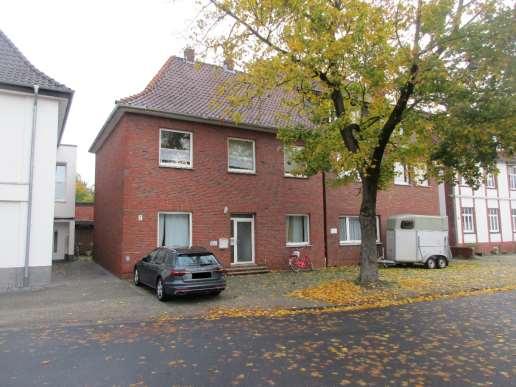 Mehrfamilienhaus, Mehrfamilienhaus