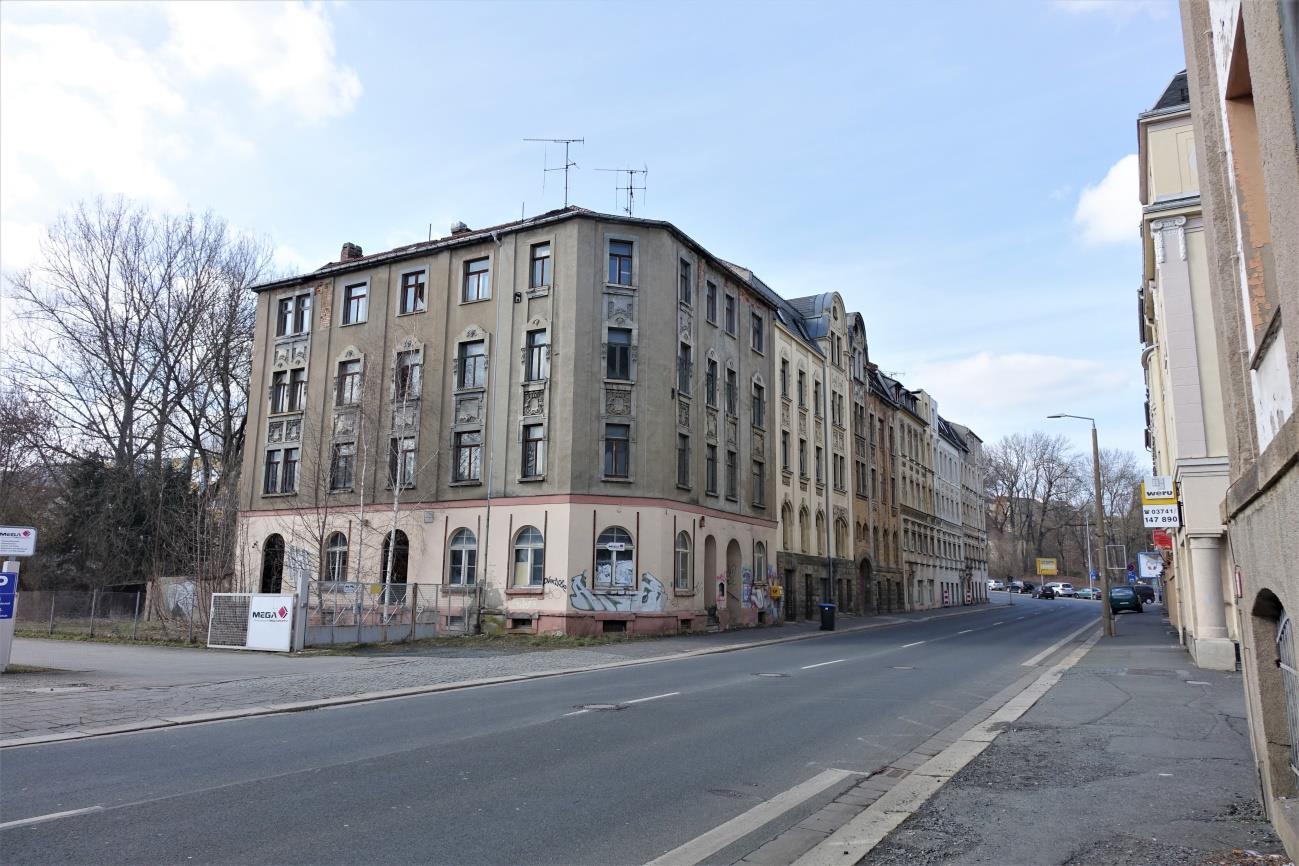 Mehrfamilienhaus