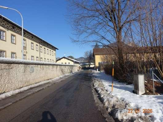 unbebaute Verkehrsfläche; unbebautes Bauland