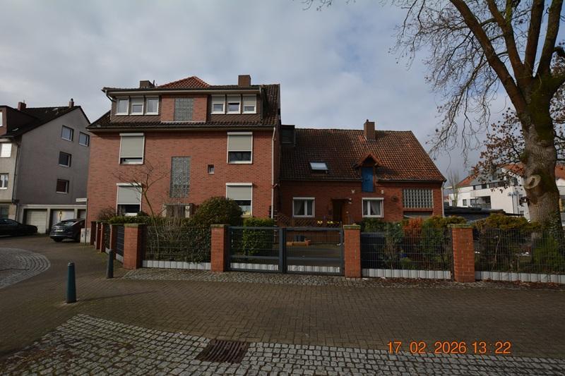 Mehrfamilienhaus