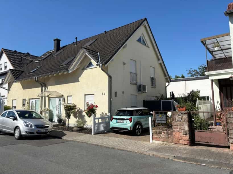 Doppelhaushälfte