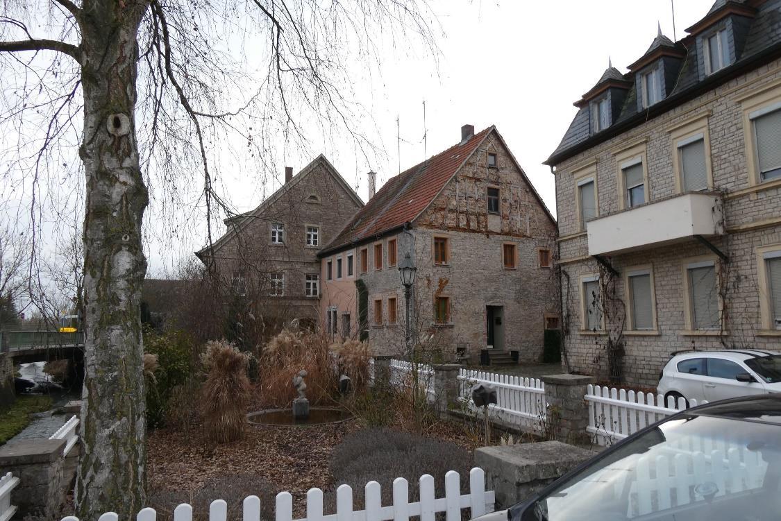 Zweigeschossiges Wohnhaus