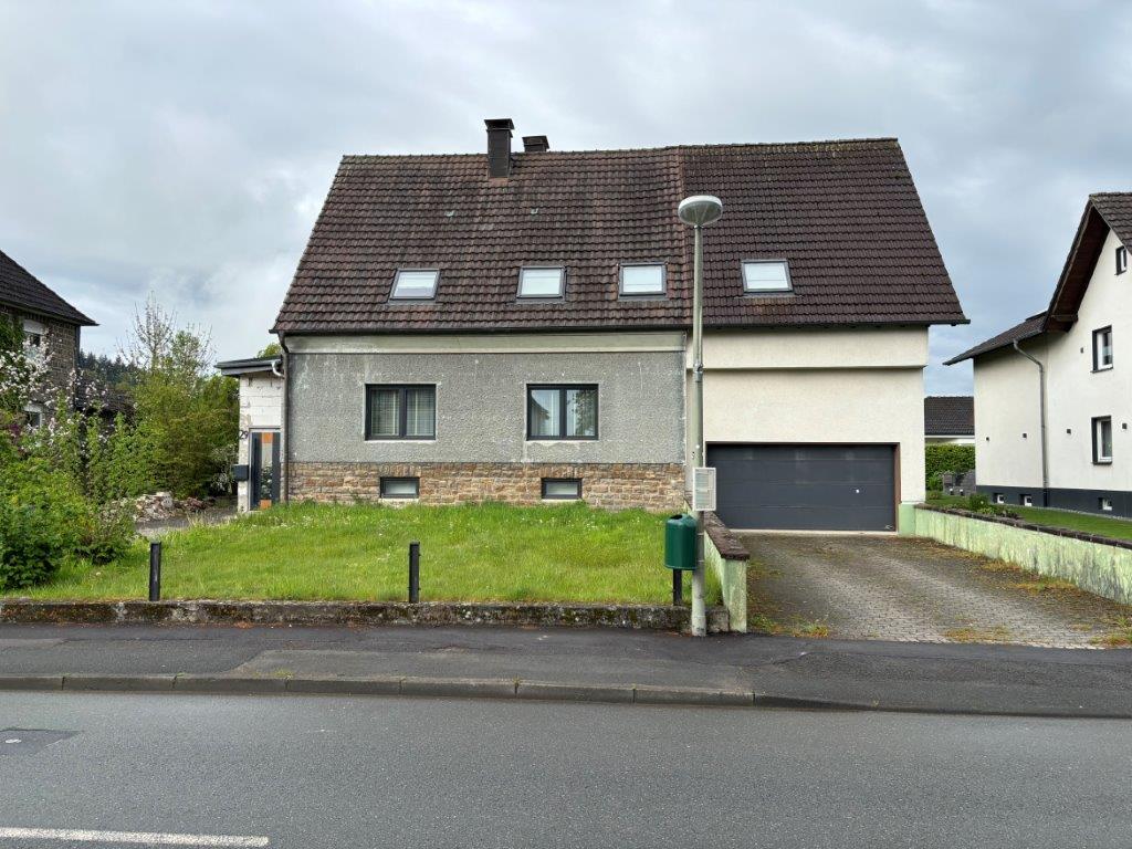 Ein-/Zweifamilienhaus