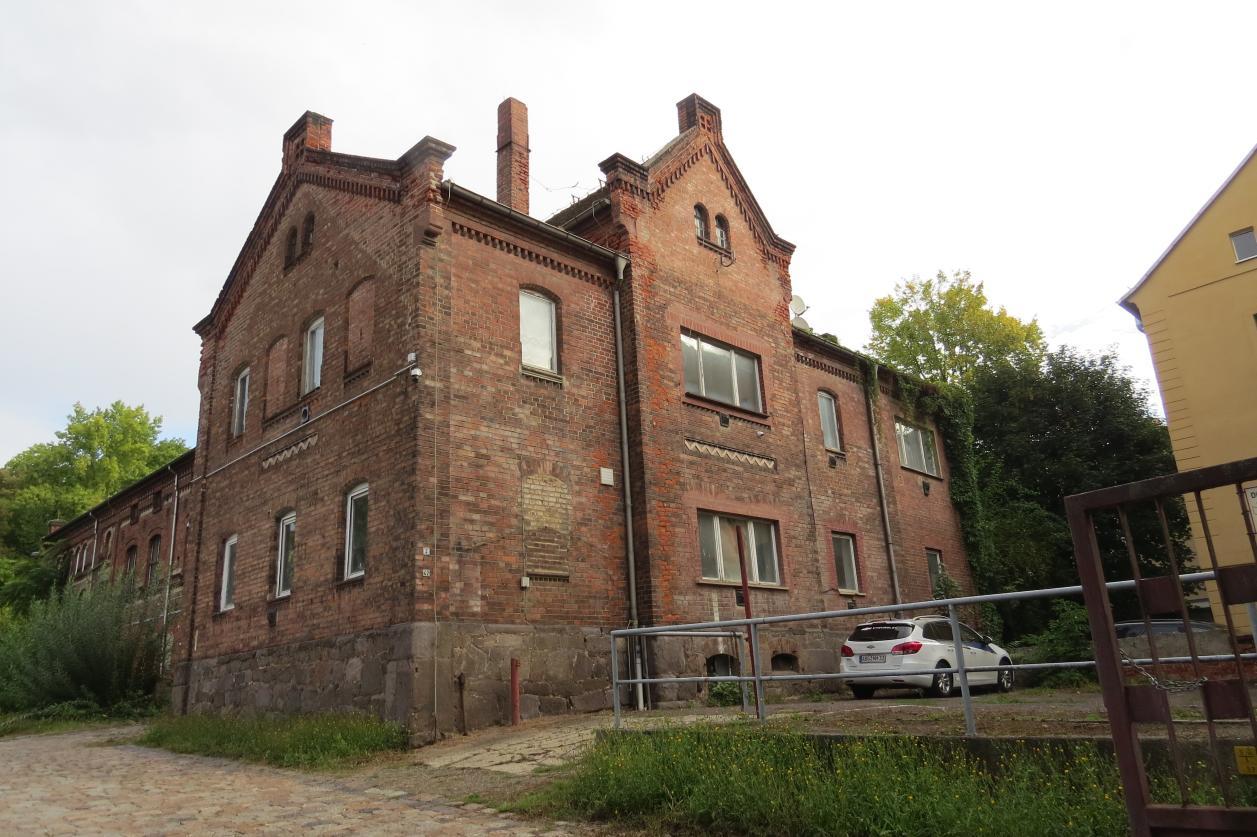 Mehrfamilienhaus