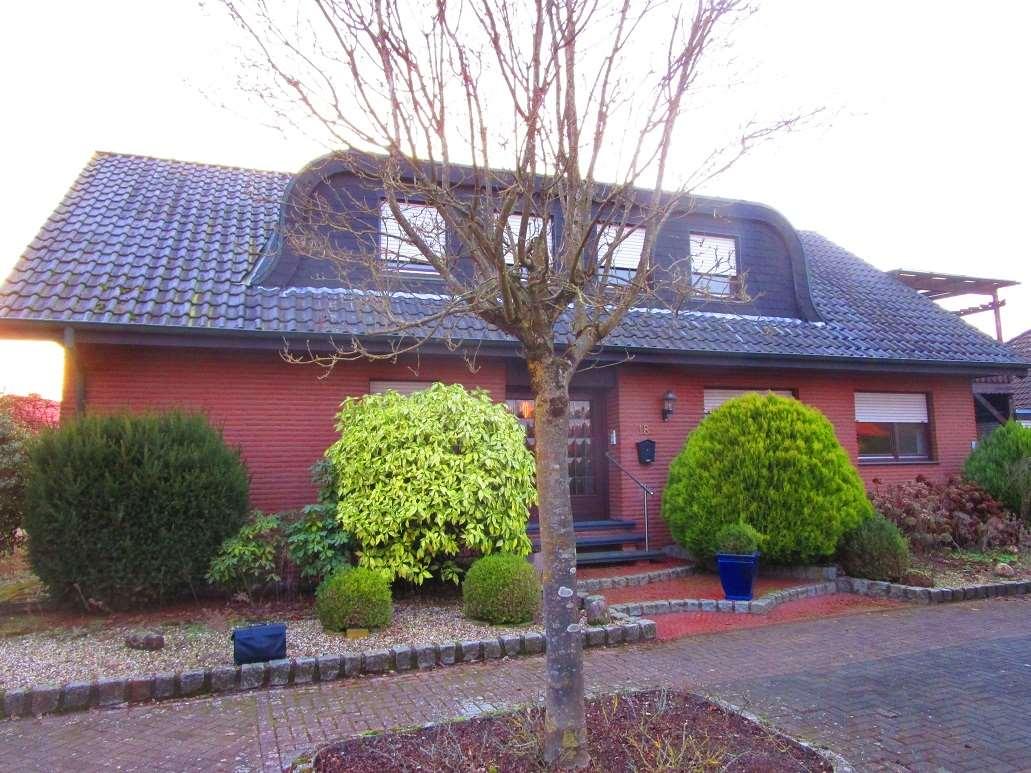Garage, Einfamilienhaus, Fertiggarage