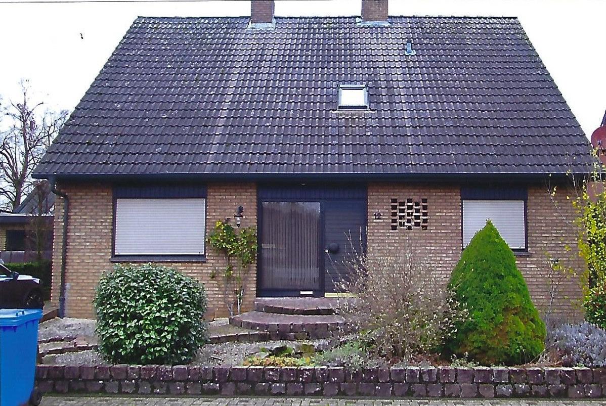 Einfamilienhaus, Garagengebäude