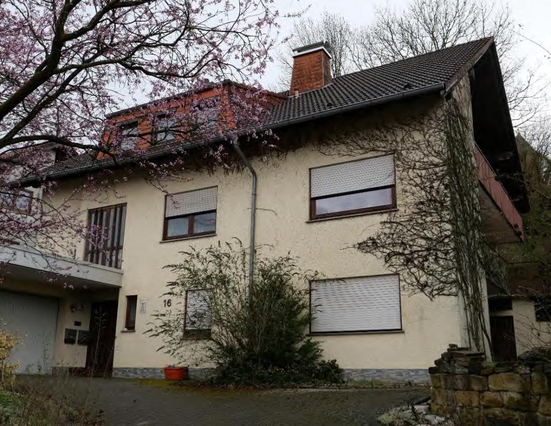 Einfamilien-/Zweifamilienhaus