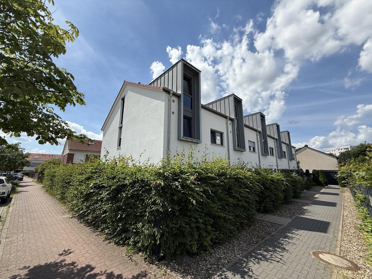 Reihenhaus, Reihenendhaus