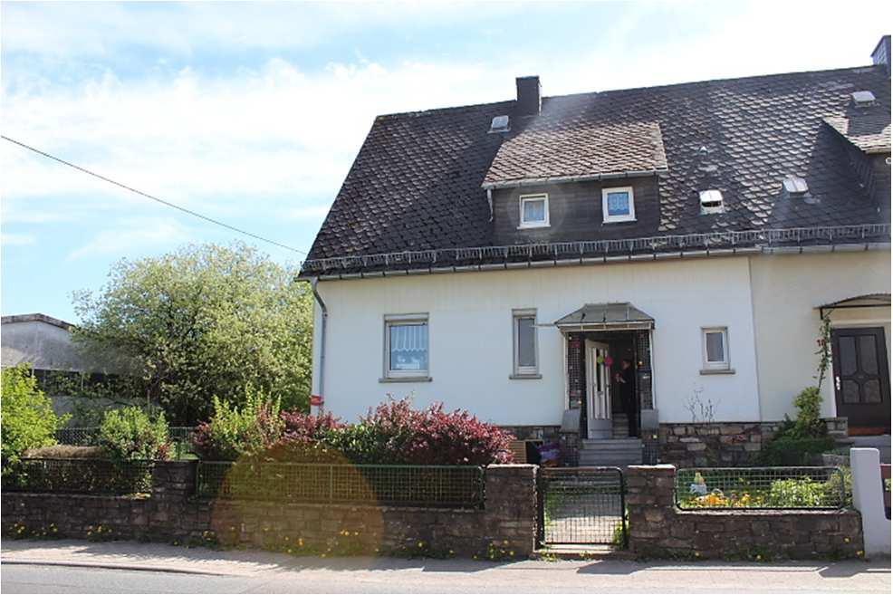 Einfamilienhaus, Doppelhaushälfte