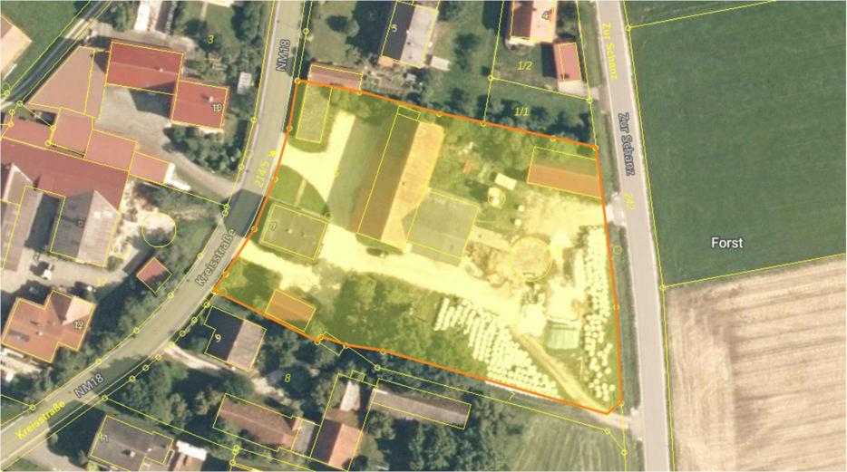Einfamilienhaus, Garage, land- und forstwirtschaftlich genutztes Grundstück