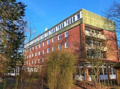 Mehrfamilienhaus, Doppelgarage