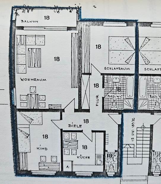 Garage, Eigentumswohnung (3 bis 4 Zimmer)