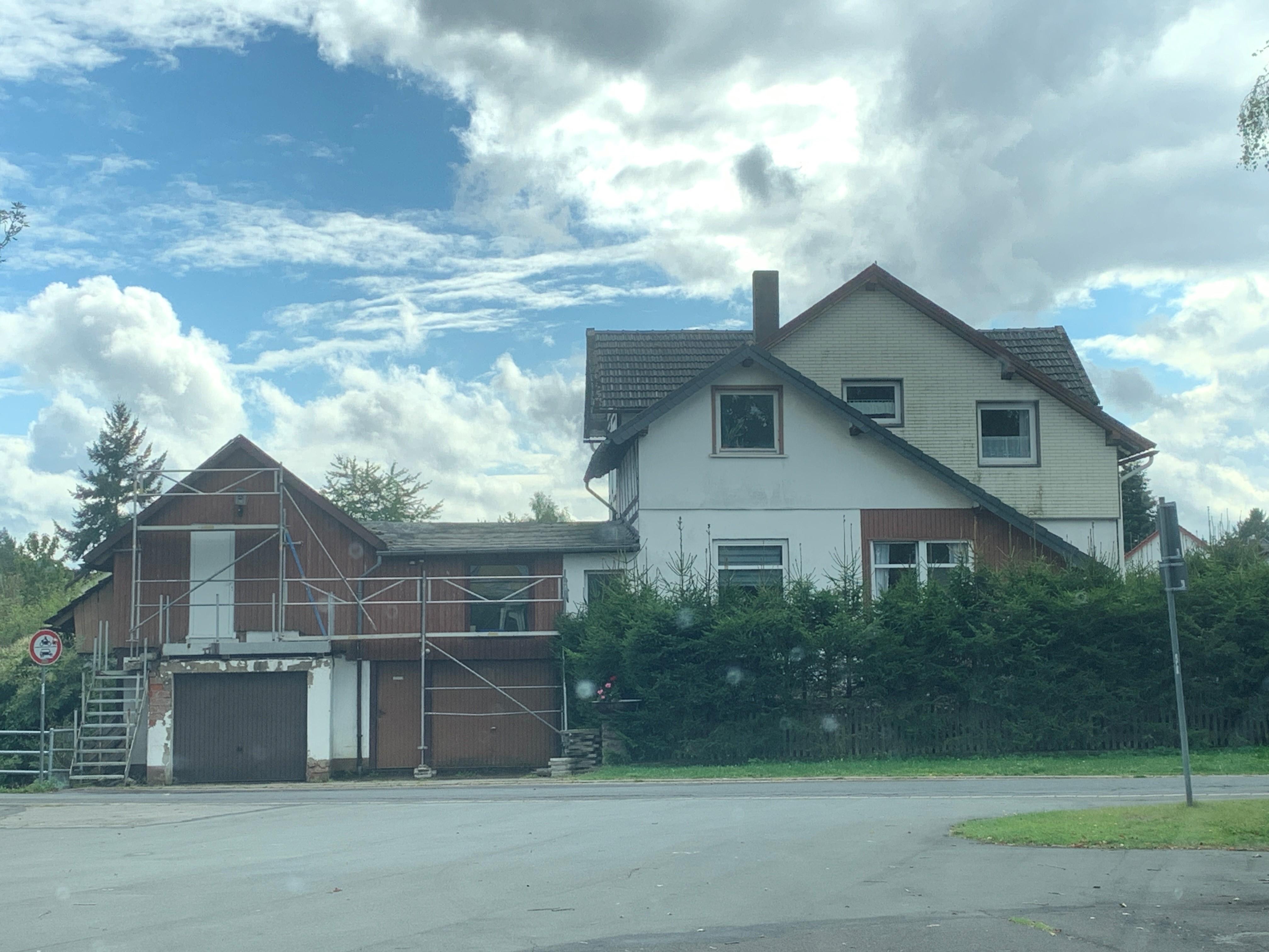 Wohn-/Geschäftshaus